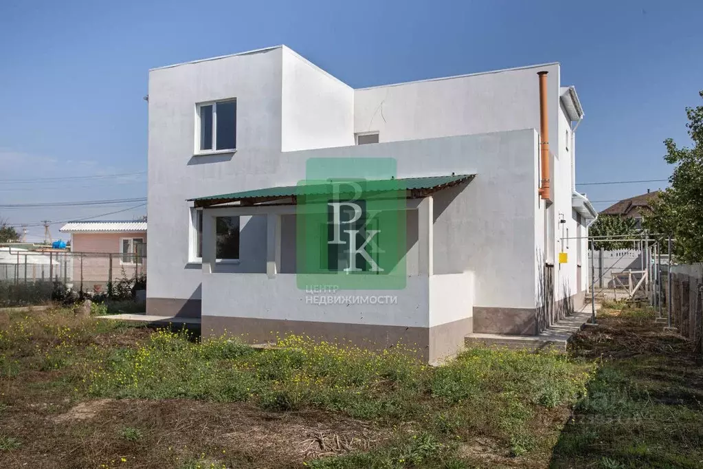 Дом в Севастополь с. Орловка, ул. Приморская, 13 (250 м) - Фото 1