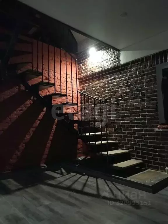 Дом в Адыгея, Майкопский район, Тимирязевское с/пос, пос. Цветочный ... - Фото 1