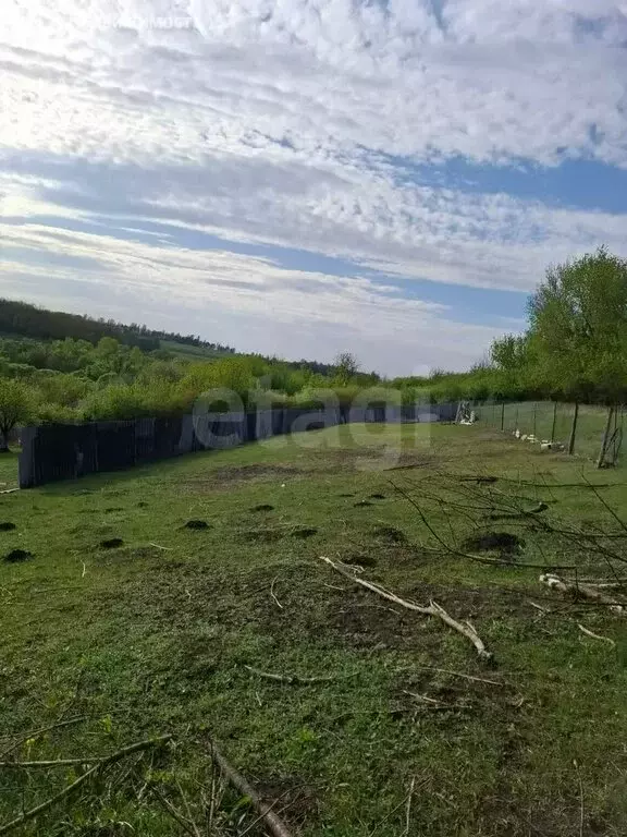 Участок в село Ерик, улица Ветеранов (16 м) - Фото 0