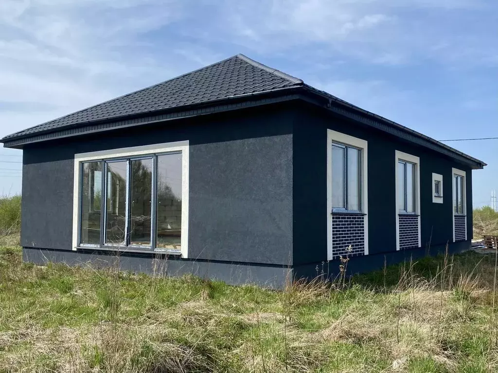 Дом в Калининградская область, Гурьевский муниципальный округ, пос. ... - Фото 1