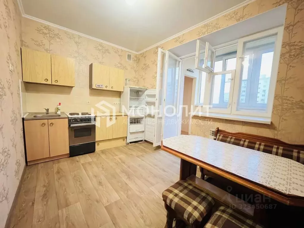 1-к кв. Белгородская область, Старый Оскол Макаренко мкр, 3 (38.0 м) - Фото 1