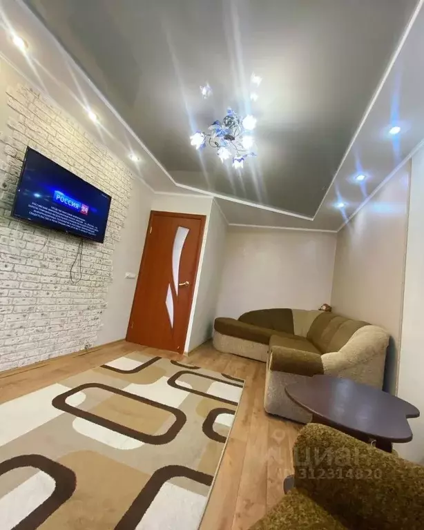 2-к кв. Крым, Керчь ул. Володи Дубинина, 20 (47.0 м) - Фото 1