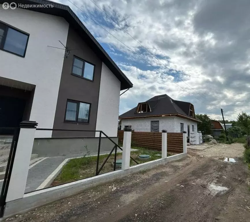 Дом в Нижний Новгород, улица 40 лет Победы (270 м) - Фото 0