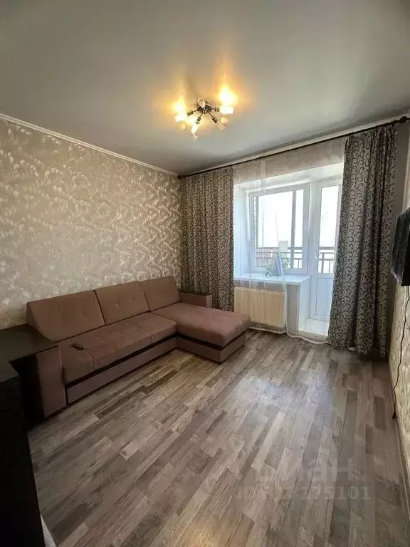 2-к кв. Татарстан, Казань ул. Рауиса Гареева, 100 (40.0 м) - Фото 1