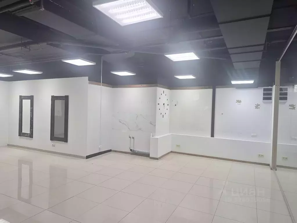 Помещение свободного назначения в Свердловская область, Екатеринбург ... - Фото 2