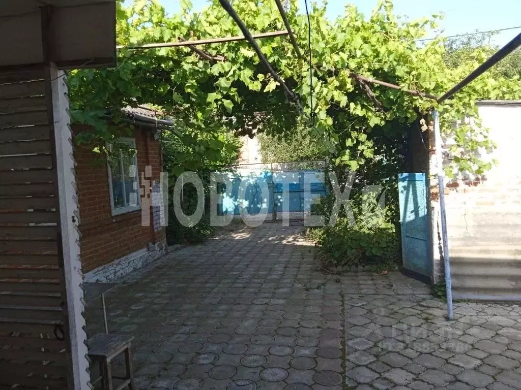 Дом в Краснодарский край, Тбилисская ст-ца пер. Горовой, 8 (84 м) - Фото 0