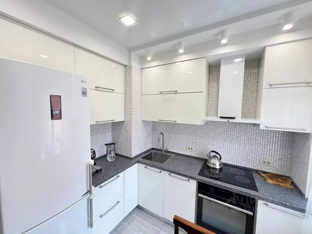 3-к кв. Кировская область, Киров ул. Архитектора Валерия Зянкина, 7 ... - Фото 2