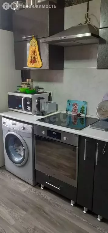 3-комнатная квартира: Курган, улица Белинского, 20 (64 м) - Фото 0