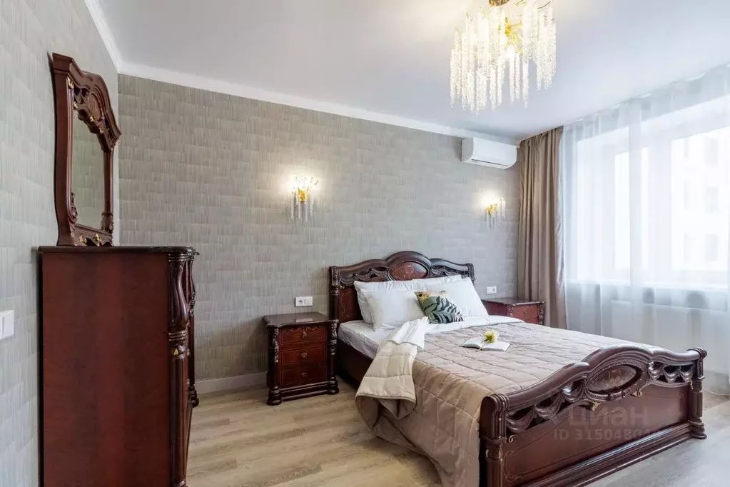 2-к кв. Тюменская область, Тюмень ул. Республики, 204к6 (66.0 м) - Фото 1