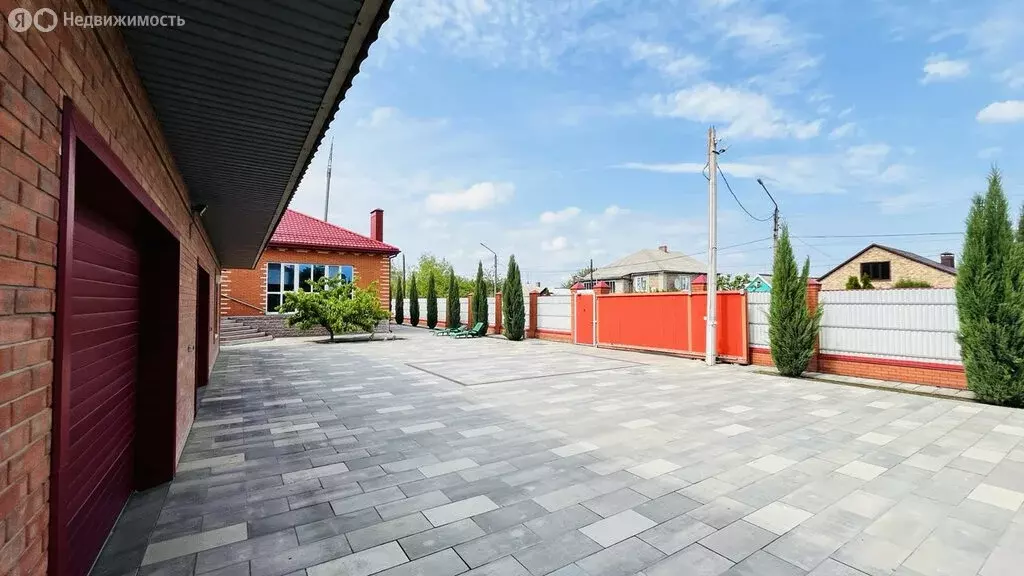 Дом в Сальск, улица 8 Марта, 1А (200 м) - Фото 2