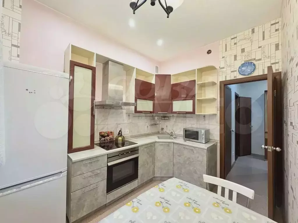 3-к. квартира, 72 м, 1/9 эт. - Фото 1