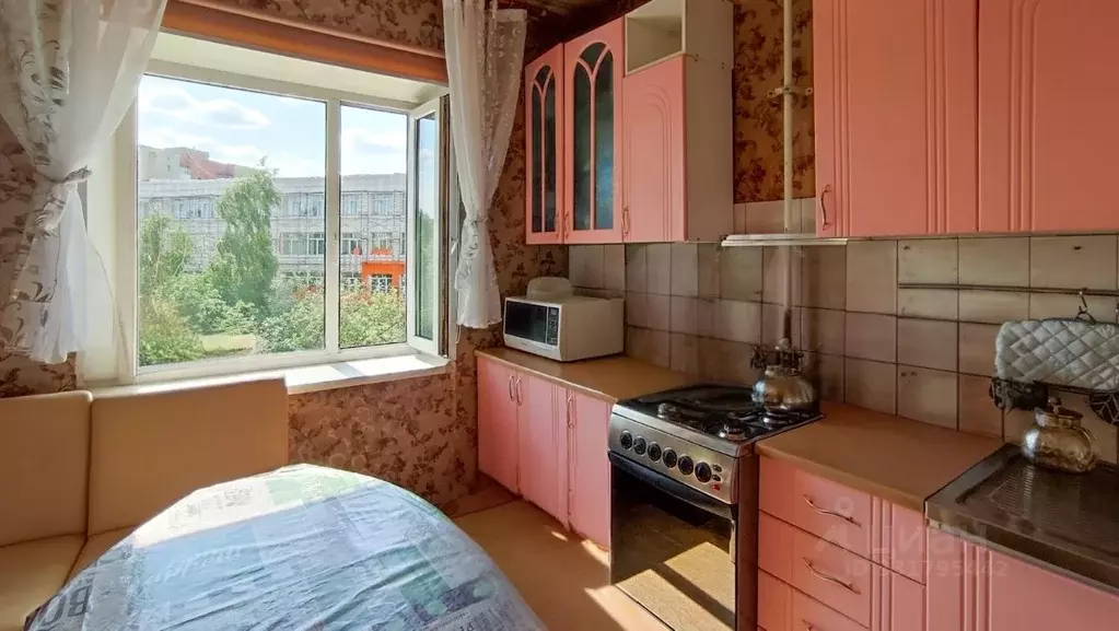 2-к кв. Ямало-Ненецкий АО, Надым ул. Зверева, 27 (53.0 м) - Фото 0