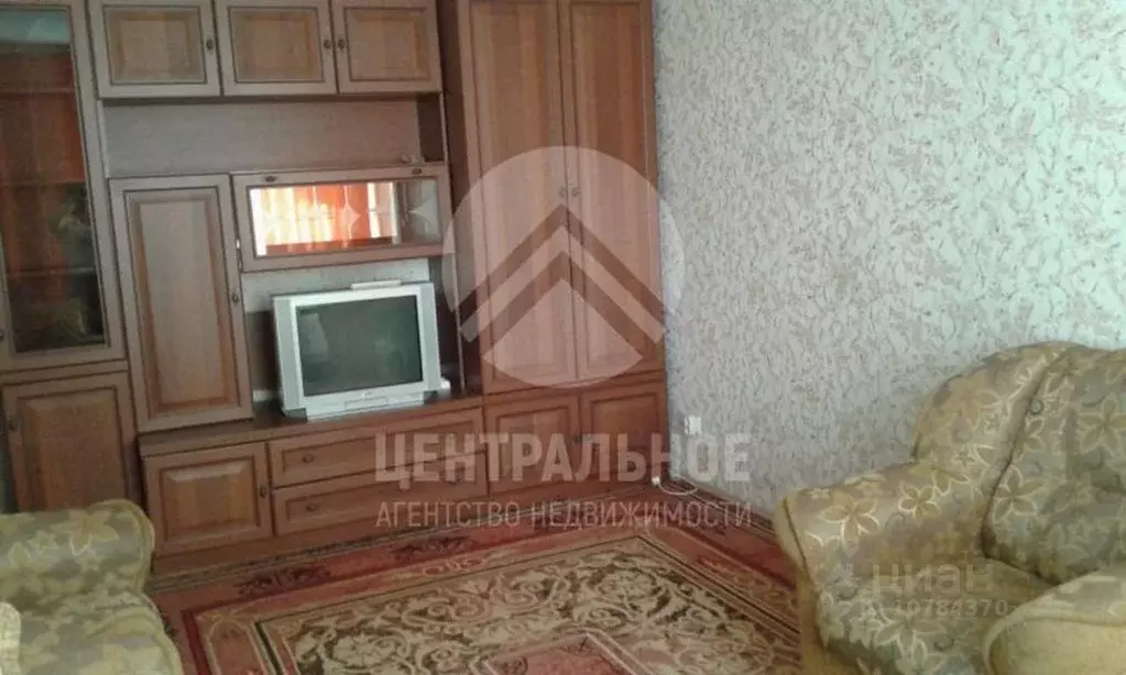 Квартиры в кемерово. Квартиры в кемерово на заречной 2. Авито квартира 1 комнатная в кемерово. Кемерово проспект ленина 142а фото. Малосемейка.