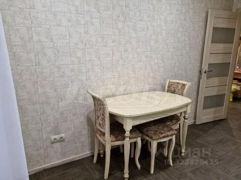 1-к кв. Тюменская область, Тюмень ул. Ю.-Р.Г. Эрвье, 24к3 (42.0 м) - Фото 2