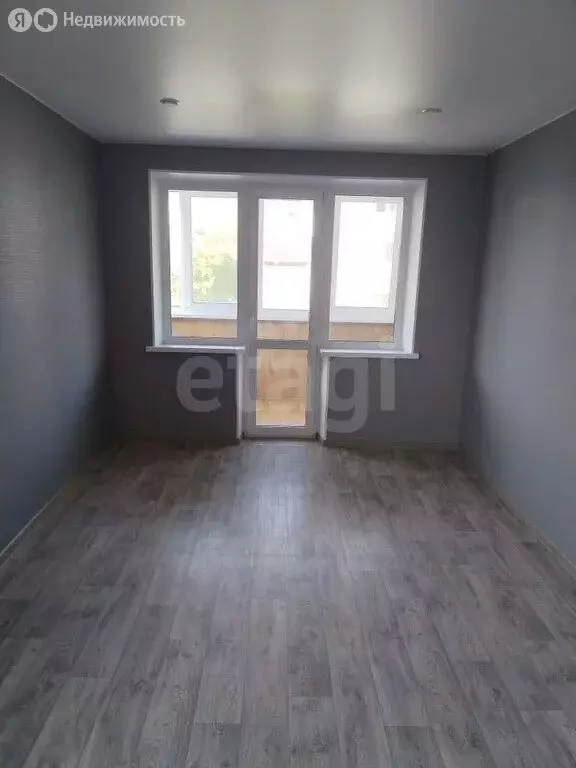 1-комнатная квартира: Миасс, улица Романенко, 5 (30 м) - Фото 1