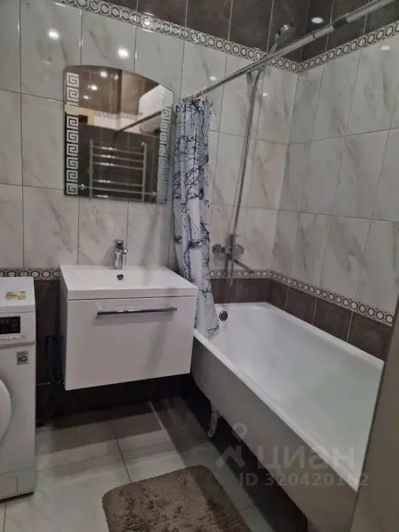 2-к кв. Иркутская область, Иркутск ул. Николая Гаврилова, 4 (45.0 м) - Фото 1