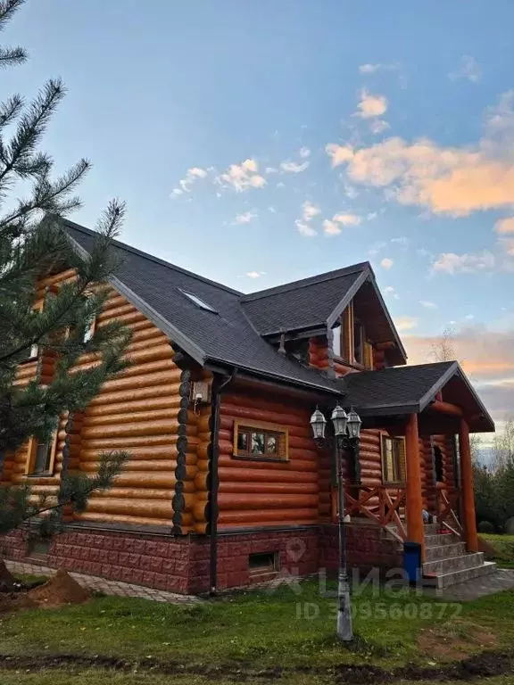 Дом в Тверская область, Осташковский муниципальный округ, д. Уницы  ... - Фото 1