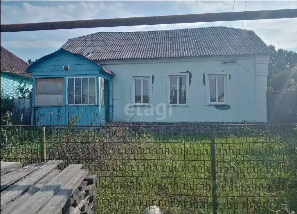 Дом в Липецкая область, Грязи ул. Тельмана (65 м) - Фото 0