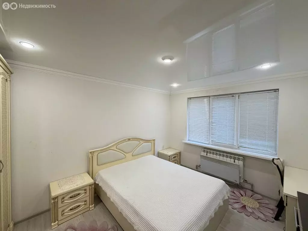 5-комнатная квартира: Нальчик, улица Атажукина, 4 (110 м) - Фото 1