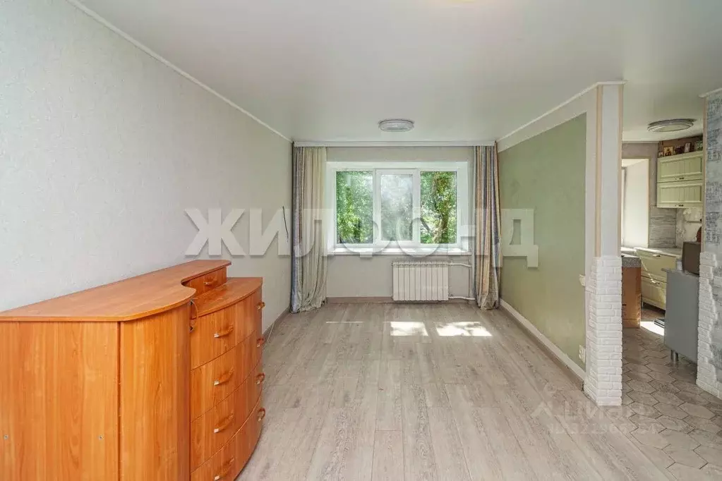 2-к кв. Томская область, Северск ул. Строителей, 17 (42.5 м) - Фото 1