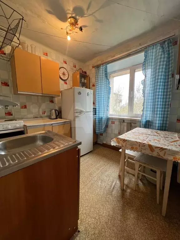 2-к. квартира, 41 м, 1/4 эт. - Фото 0