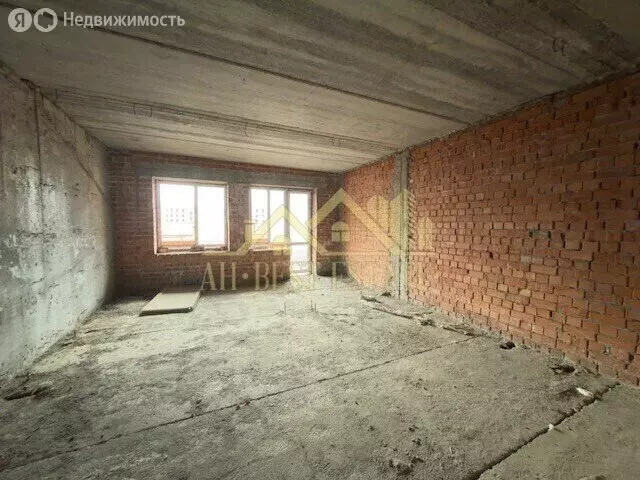 3-комнатная квартира: Владикавказ, улица Билара Кабалоева, 8А (100 м) - Фото 1
