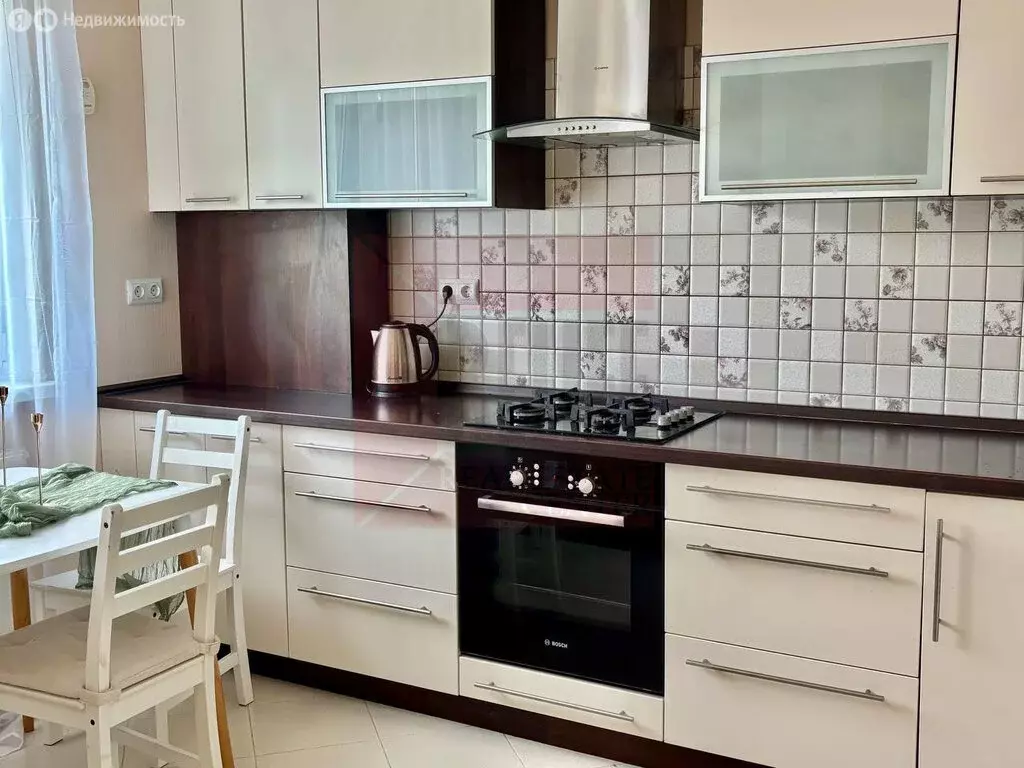 Квартира-студия: Калининград, 3-я Большая Окружная улица, 6А (33 м) - Фото 1
