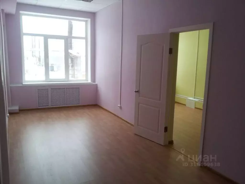 Помещение свободного назначения в Свердловская область, Екатеринбург ... - Фото 0