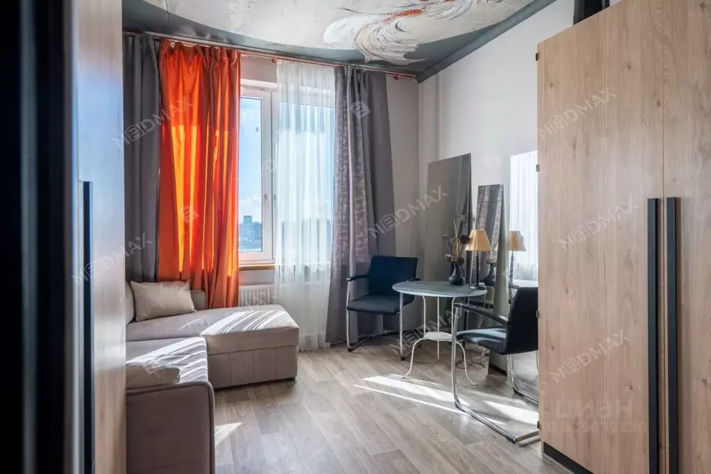 Студия Санкт-Петербург ул. Оптиков, 37 (14.0 м) - Фото 1
