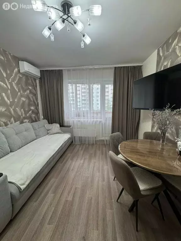 3-комнатная квартира: Новосибирск, Спортивная улица, 7 (54 м) - Фото 0