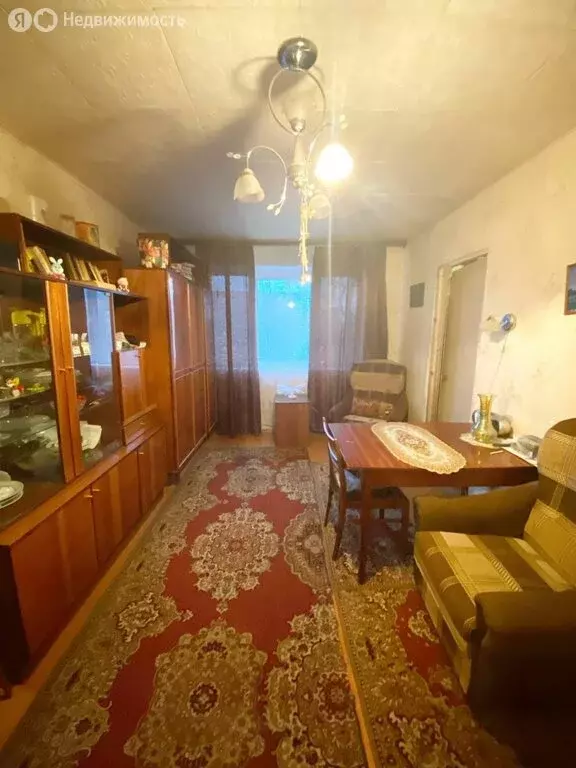 2-комнатная квартира: Мурманск, улица Александрова, 10 (48 м) - Фото 1