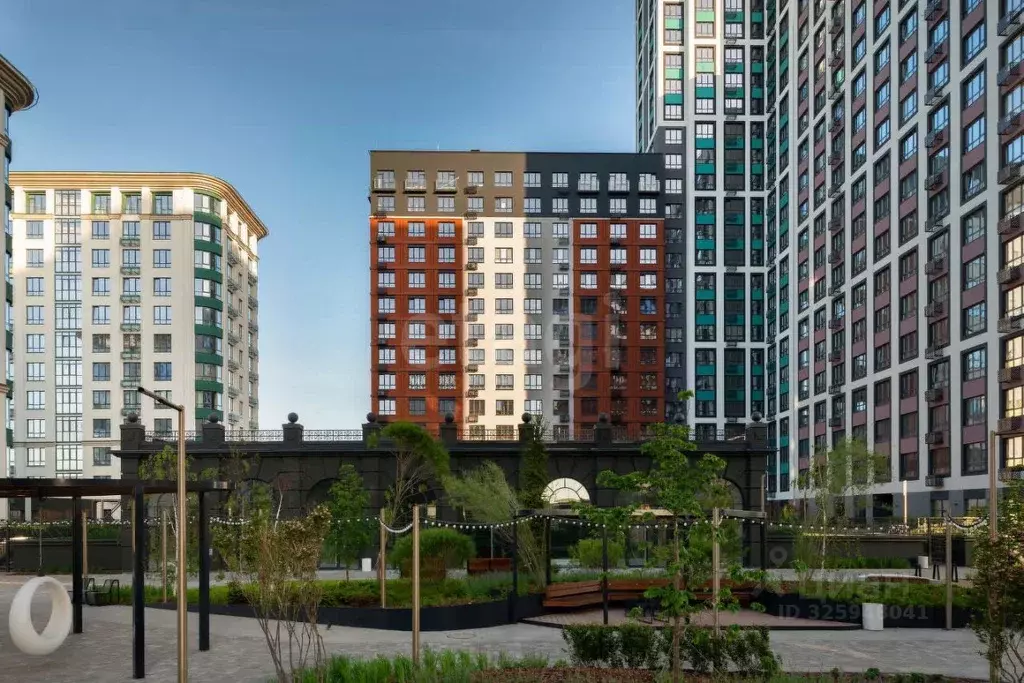 4-к кв. Тюменская область, Тюмень ул. Пожарных и Спасателей, 1к1 ... - Фото 1