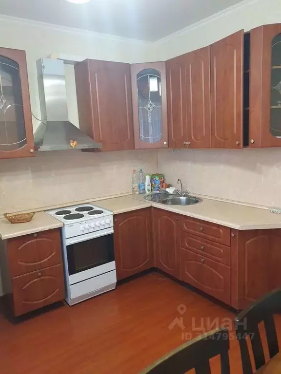 2-к кв. Белгородская область, Старый Оскол Степной мкр, 16 (64.0 м) - Фото 0