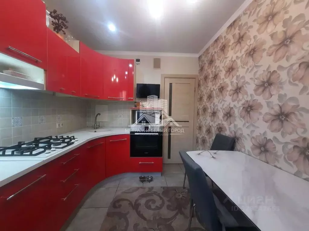 3-к кв. Белгородская область, Белгород ул. Чапаева, 24 (59.9 м) - Фото 0