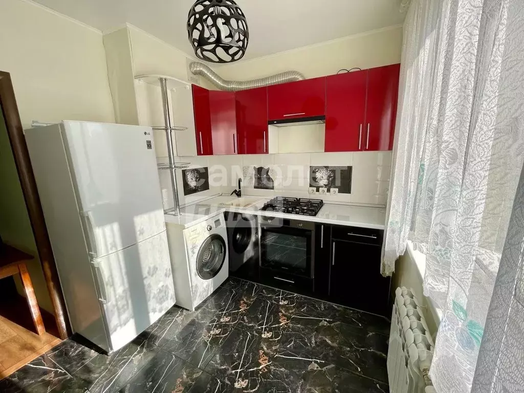 1-к кв. Саратовская область, Саратов ул. Имени Ф.А. Блинова, 33 (33.6 ... - Фото 0