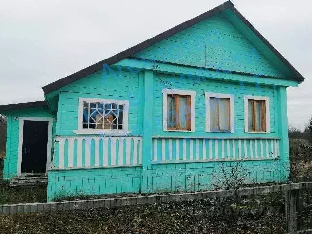 Дом в Новгородская область, Валдайский район, Рощинское с/пос, д. ... - Фото 0