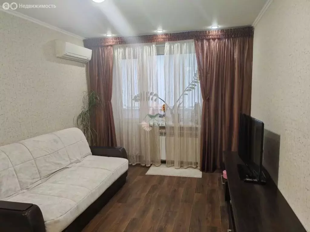 1-комнатная квартира: Саратов, улица имени П.Ф. Батавина, 9А (36.8 м) - Фото 2