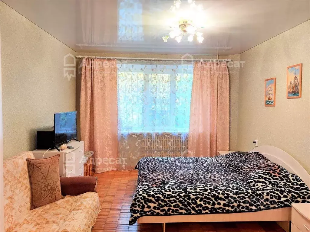 3-к кв. Волгоградская область, Волгоград ул. Репина, 15 (64.3 м) - Фото 1