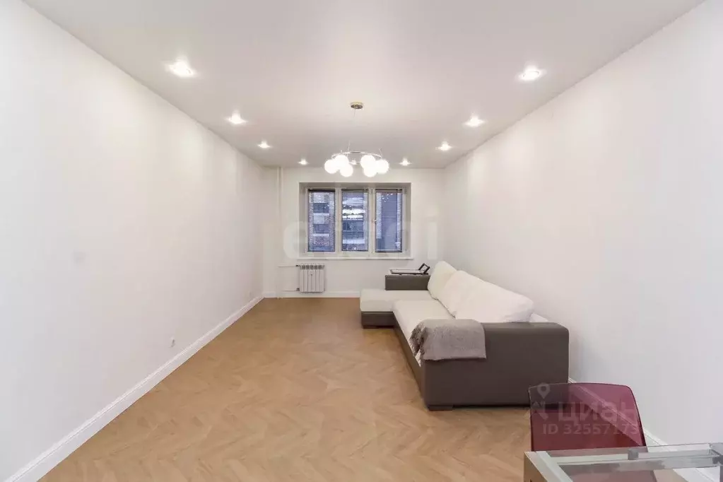 2-к кв. Красноярский край, Красноярск Парусная ул., 9 (69.1 м) - Фото 1