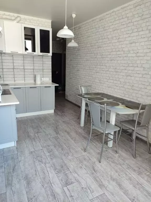 2-к кв. Крым, Симферополь ул. Никанорова (60.0 м) - Фото 1