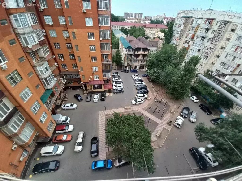 3-комнатная квартира: Махачкала, улица Ушакова, 3 (88 м) - Фото 1