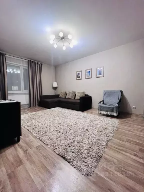 2-к кв. Новосибирская область, Новосибирск ул. Чехова, 111 (65.0 м) - Фото 0