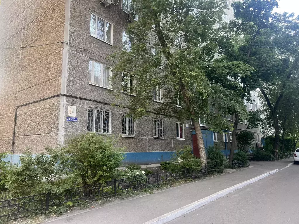 Продаётся 4-к квартира, 68.6 м - Фото 1