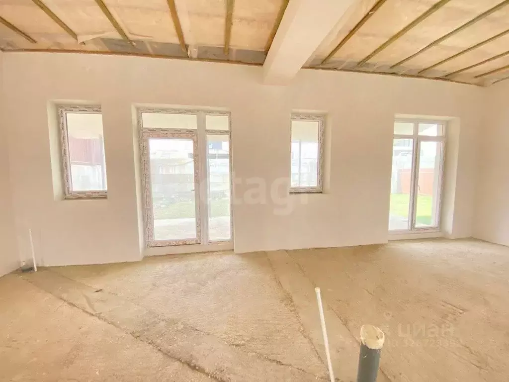 Дом в Крым, Симферопольский район, Мирновское с/пос, с. Белоглинка ул. ... - Фото 2