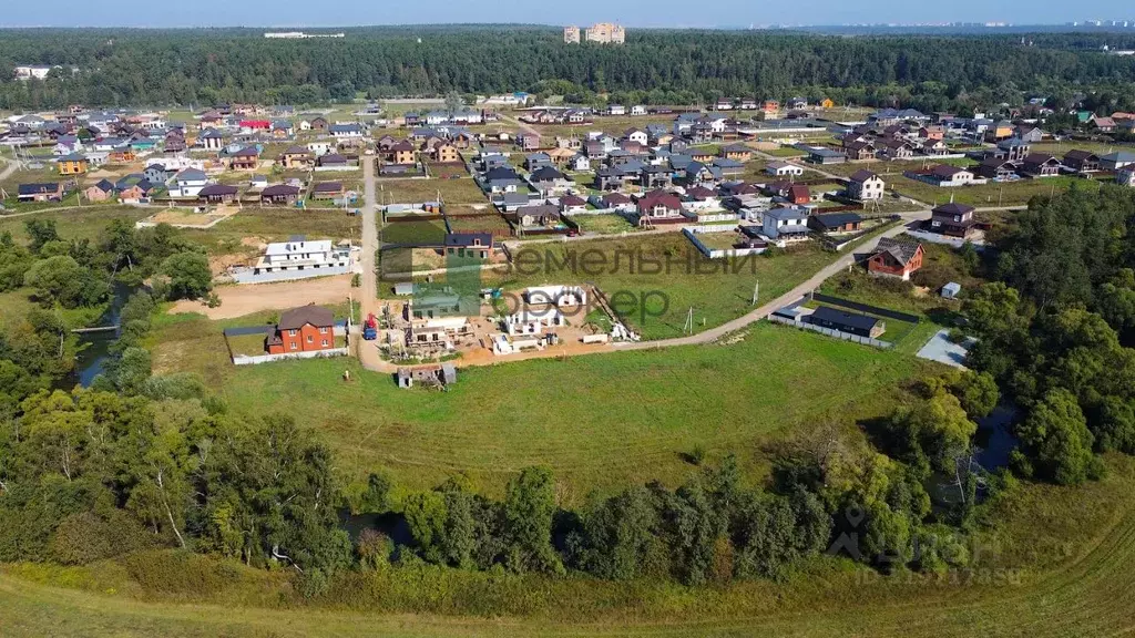 Участок в Московская область, Домодедово городской округ, д. ... - Фото 0