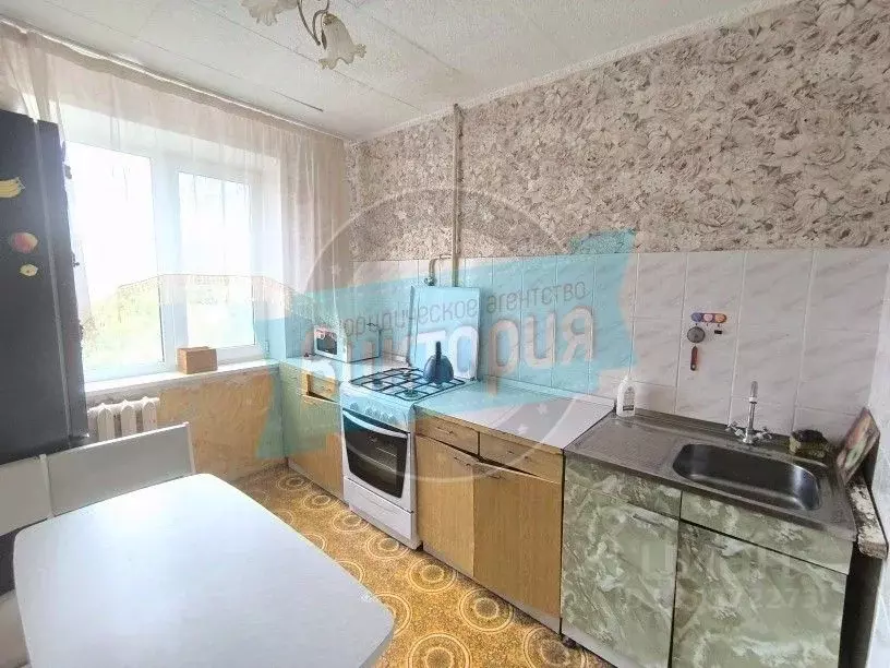 3-к кв. Орловская область, Мценск ул. Кузьмина, 14 (66.7 м) - Фото 0