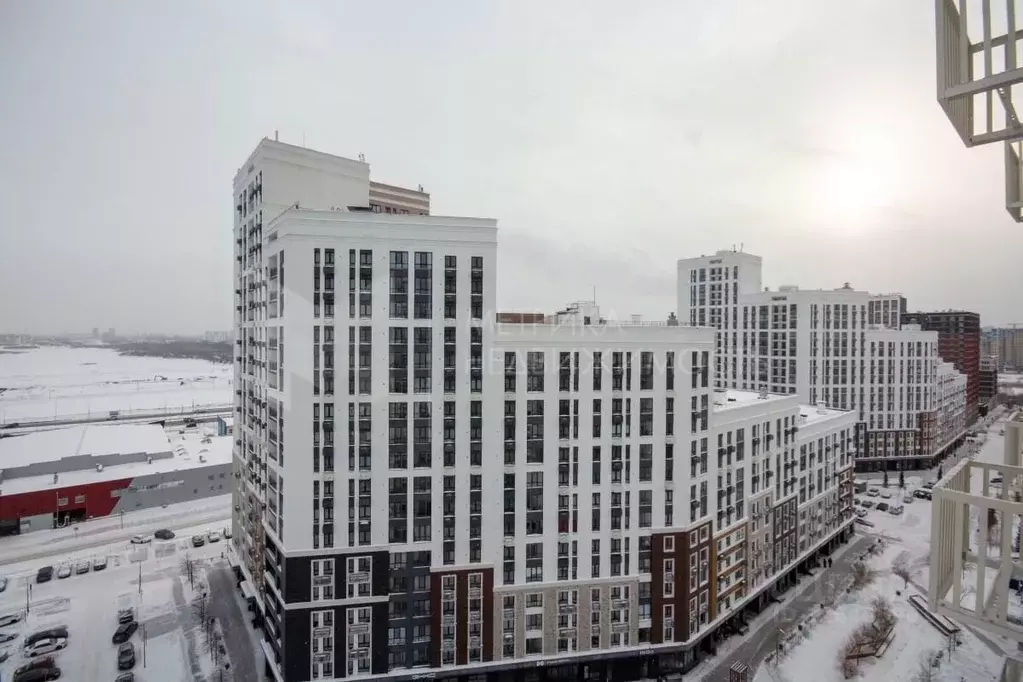 1-к кв. Тюменская область, Тюмень ул. Пожарных и Спасателей, 5 (40.0 ... - Фото 1