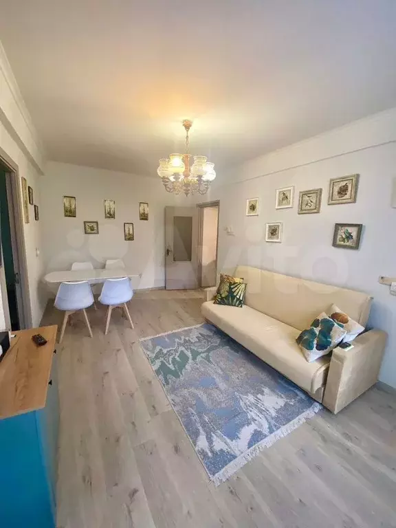 4-к. квартира, 58 м, 1/5 эт. - Фото 0