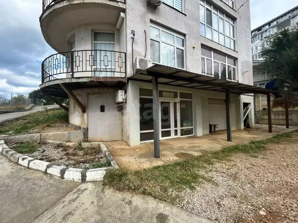 Помещение свободного назначения в Севастополь с. Орловка, ш. ... - Фото 1