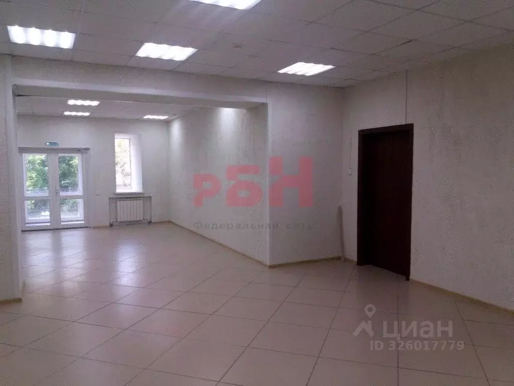 Торговая площадь в Курганская область, Курган Советская ул., 128 (63 ... - Фото 2